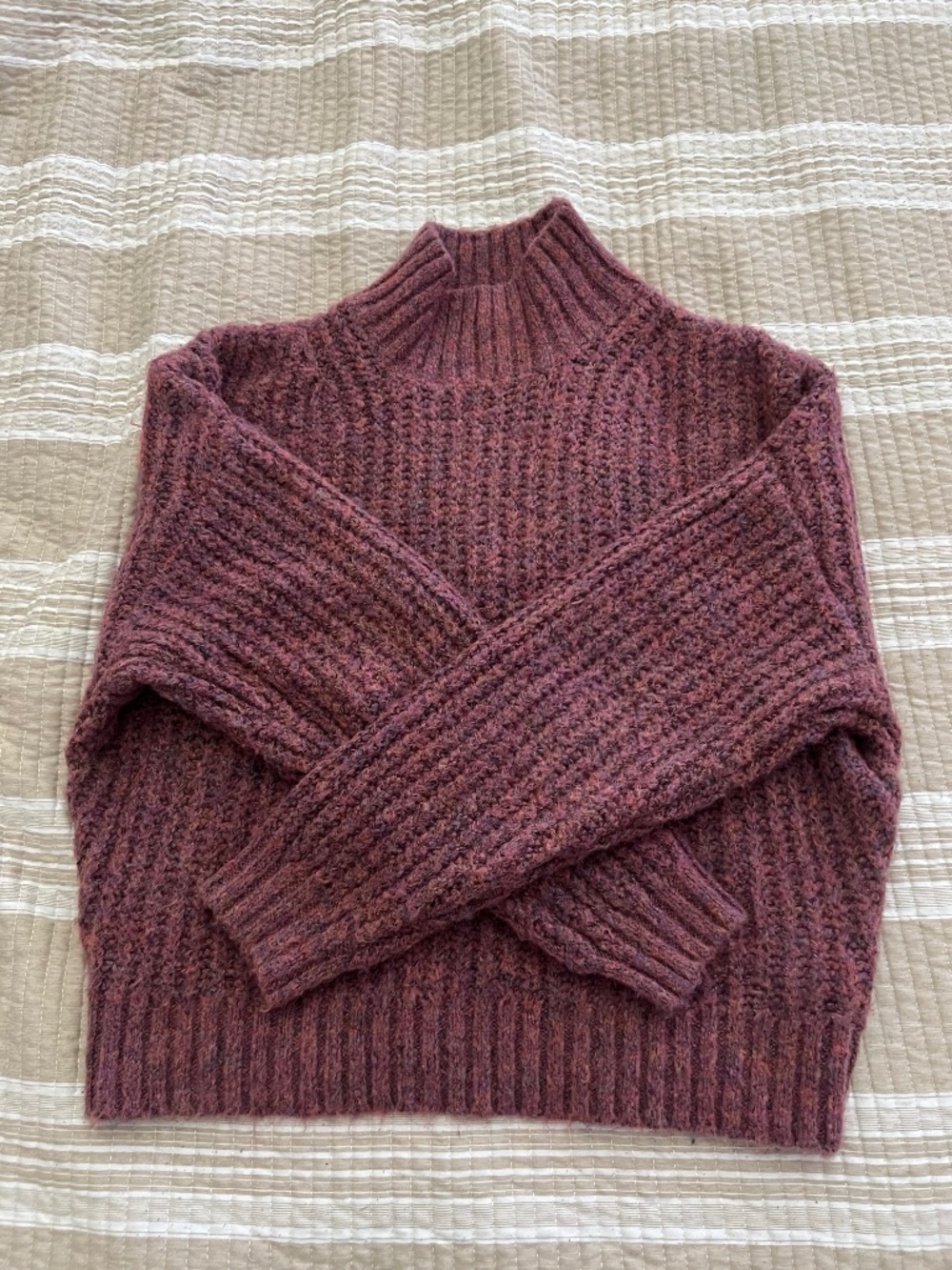 Short sweater